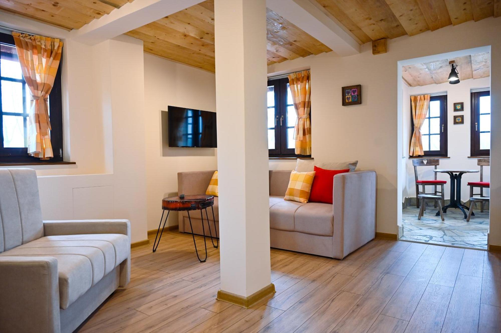 B&B Etno Village Suncana Reka Banja Koviljača エクステリア 写真